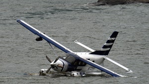 main-new-york-east-river-seaplane-getty-1