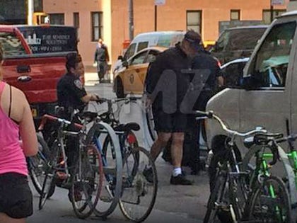 0513_alec_baldwin_detained_new_york_police_bicycle_launch