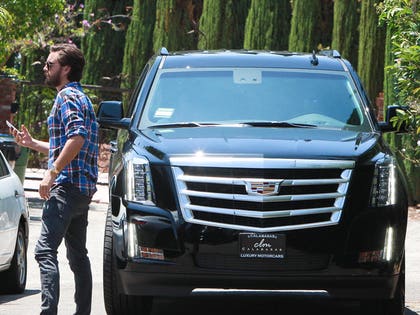 0723-scott-disick-kourtney-kardashian-INF-AKMGSI-02