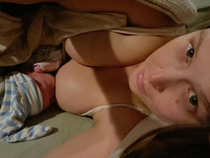 Ronda Rousey breastfeeding