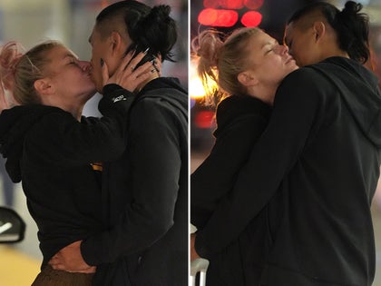 Ariana Madix Kissing Boyfriend At LAX