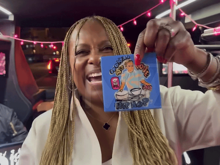 022326_tmz_after_dark_posavasos_primary