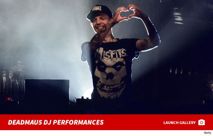 Deadmau5 DJ Photos