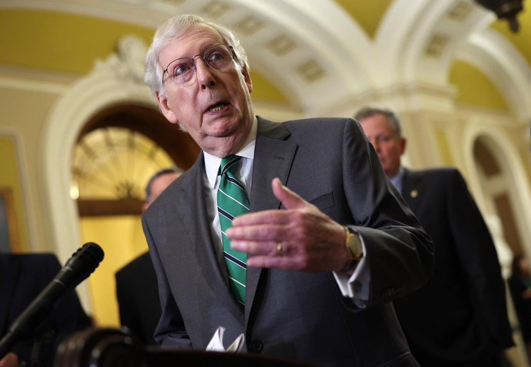 0726 Mitch McConnell Hard At Work 8