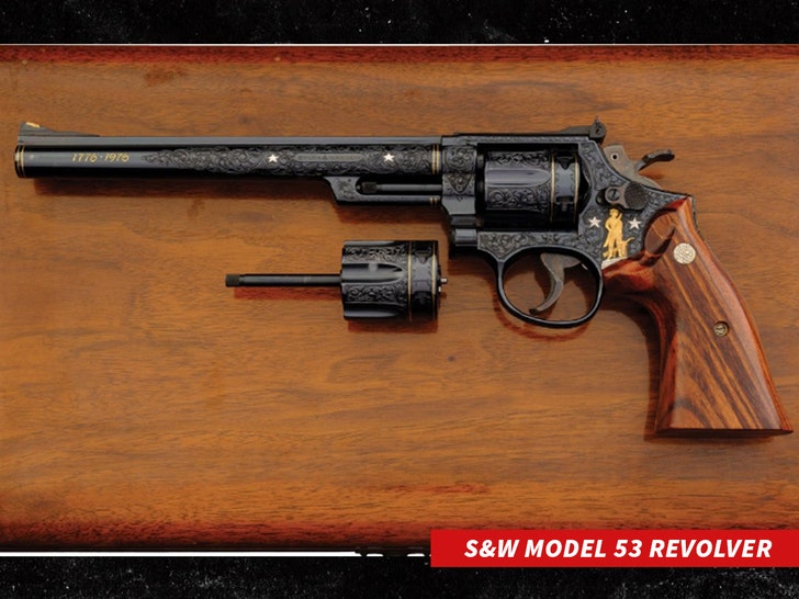 Elvis Presley Revolver Up For Auction, Could Fetch Up To $90,000