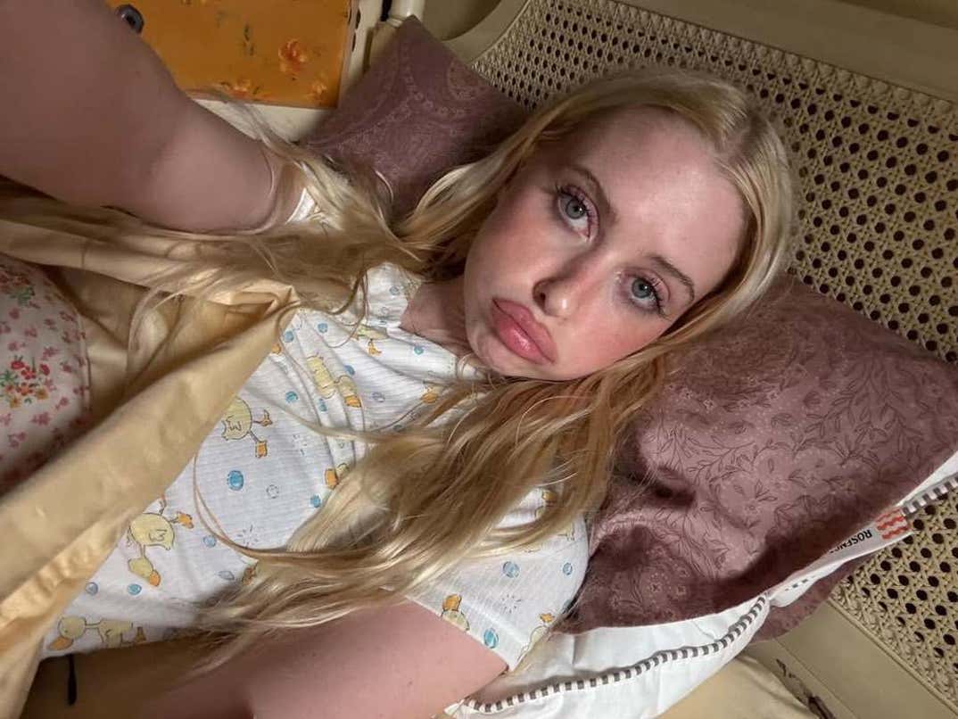 Euphoria Behind The Scenes 3