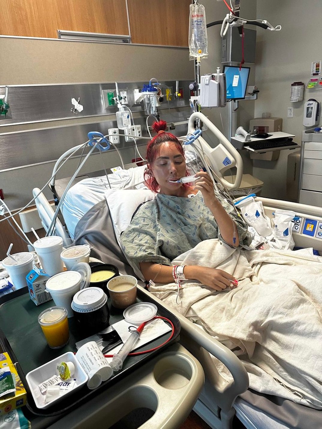 Farrah Abraham Post Op Photos 9