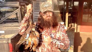 'Duck Dynasty' Star Jep Robertson - SUFFERS SEIZURE ... During Deer Hunting Trip