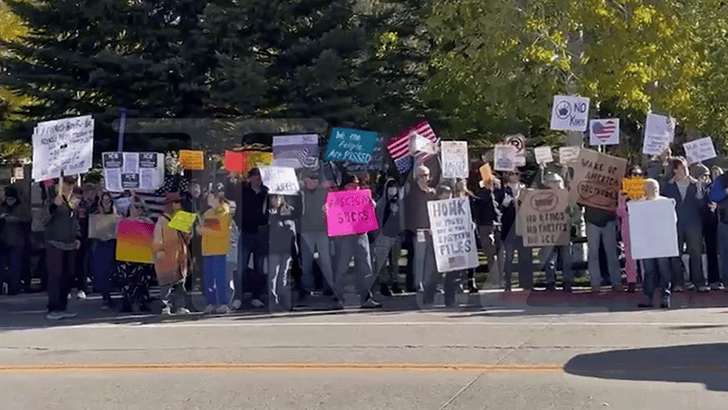 101825_no_kings_protest_wyoming_kal