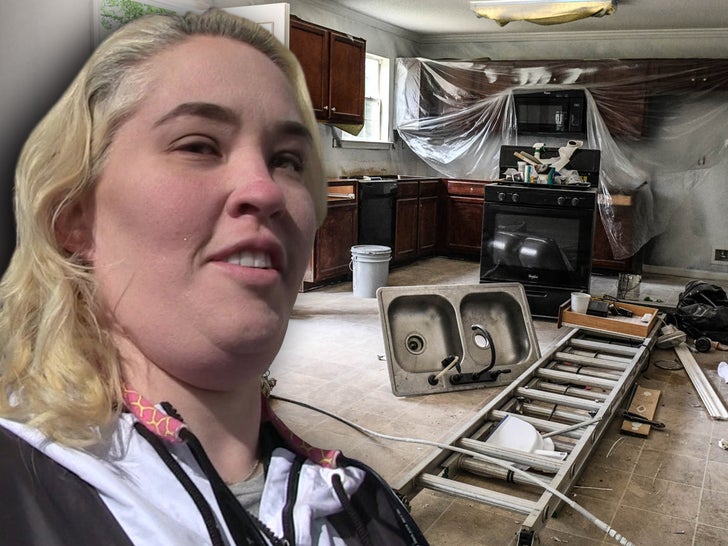 Inside Mama June's House -- Under Construction