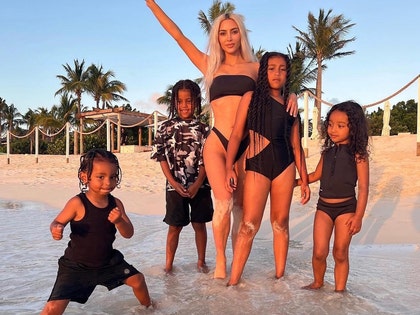 Kim Kardashian Family Kids Photos  0004