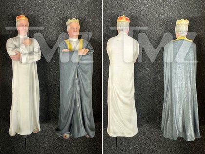 0919-Jeffrey-Epstein-Custom-Chess-Pieces-PRIMARY