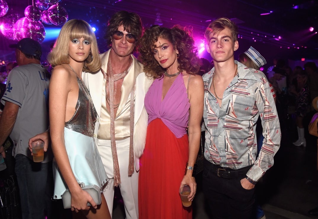 rande_gerber_cindy_crawford_family_photos13