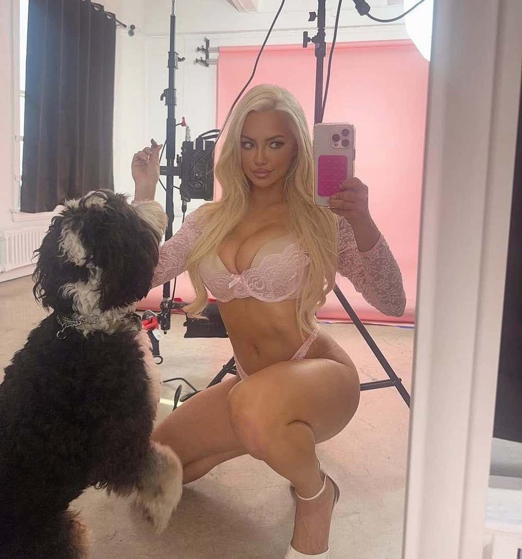 Lindsey Pelas Hot Shots 2