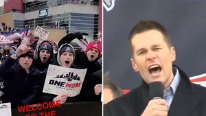 Tom Brady Gives Super Bowl Pump Up Speech ... At Massive Pep Rally (VIDEOS)