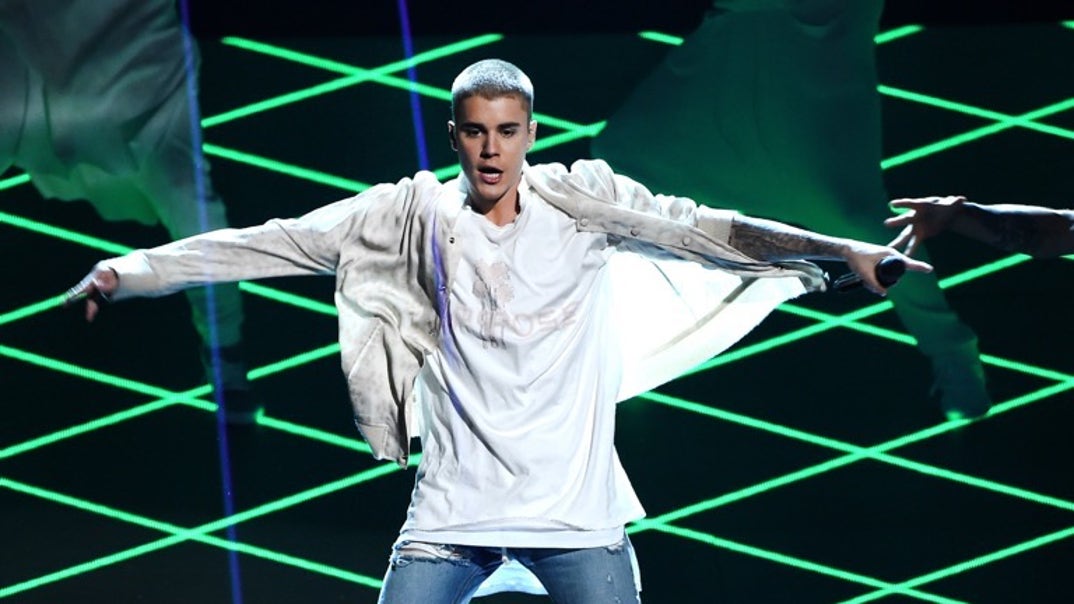justin bieber performance photos01