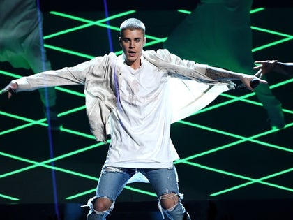 justin bieber performance photos01