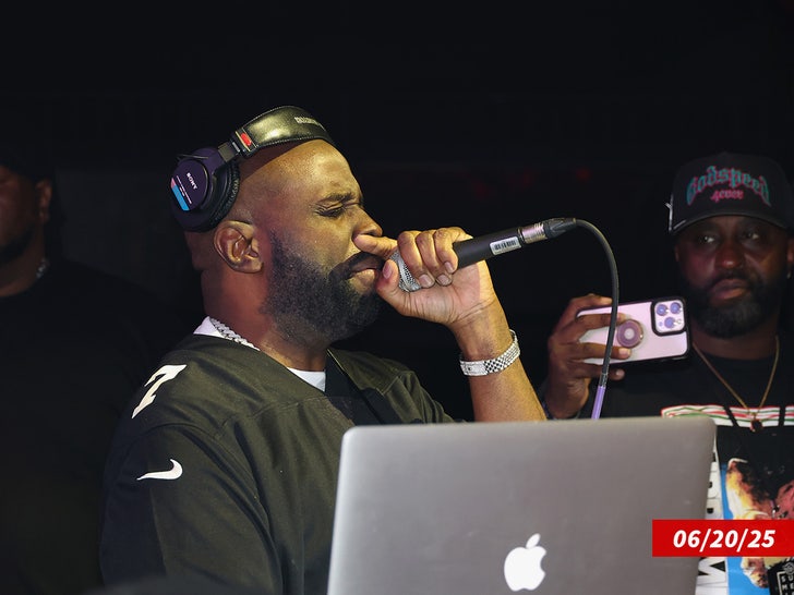 Funkmaster Flex Sub Getty Swipe 2