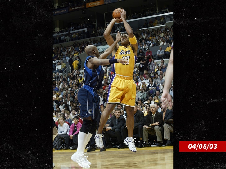 sub-rick-fox-lakers-getty-1