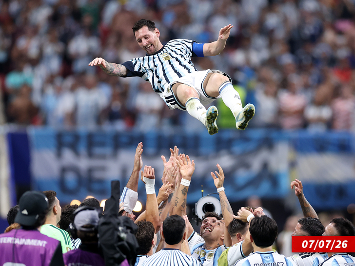 sub lionel messi getty 3
