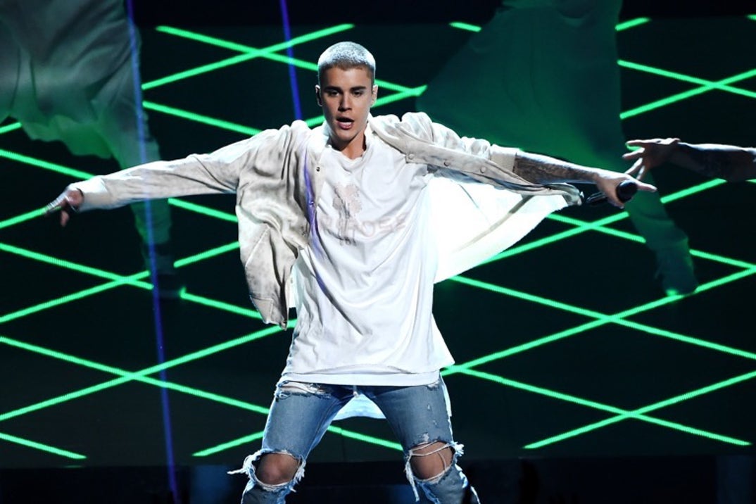 justin bieber performance photos01
