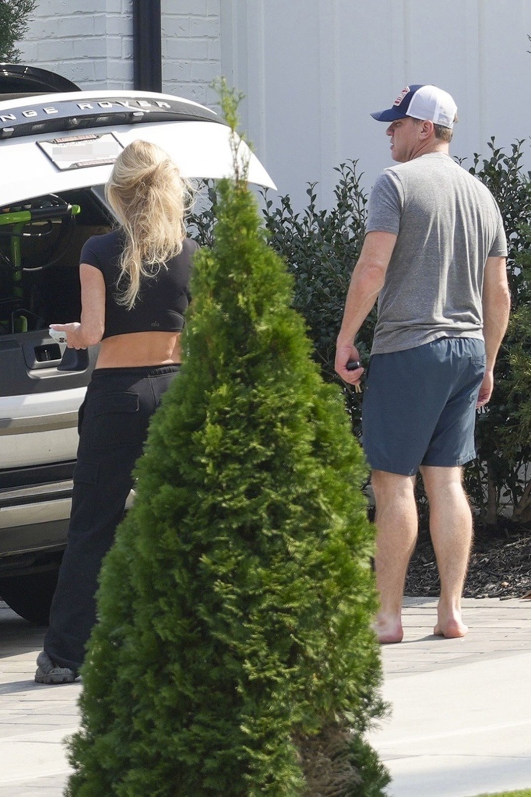 Kim Zolciak & Mystery Man 1