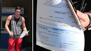 Mark Salling -- $100k Check Likely Keeps Him Free in Child Porn Case (PHOTO)