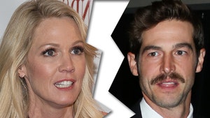 0406_Jennie-Garth-dave-abrams-split-getty-04