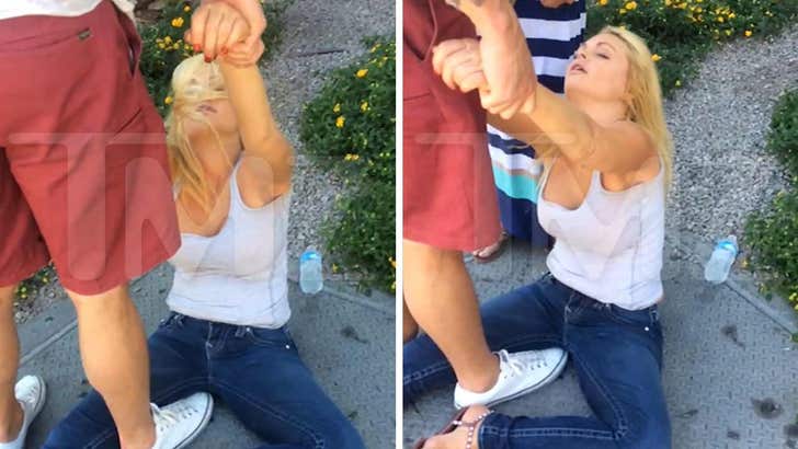 Porn Star Jesse Jane  Passed OUT COLD On the Vegas Strip VIDEO 