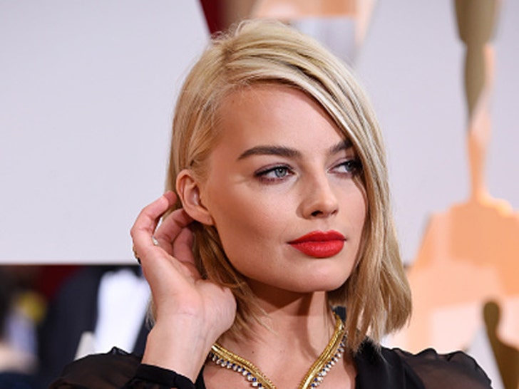 Margot Robbie's Hot Shots