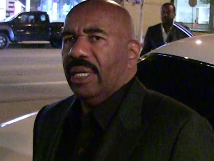 0413_steve-harvey_tmz-01