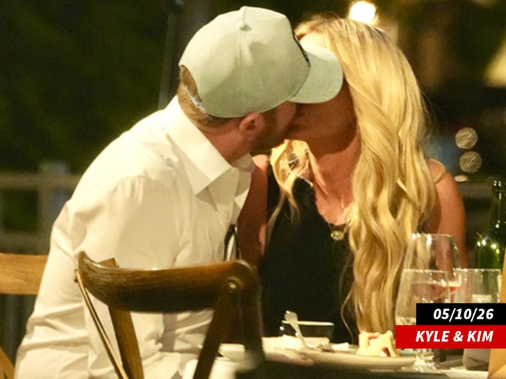 kyle mowitz and kim zolciak backgrid 2