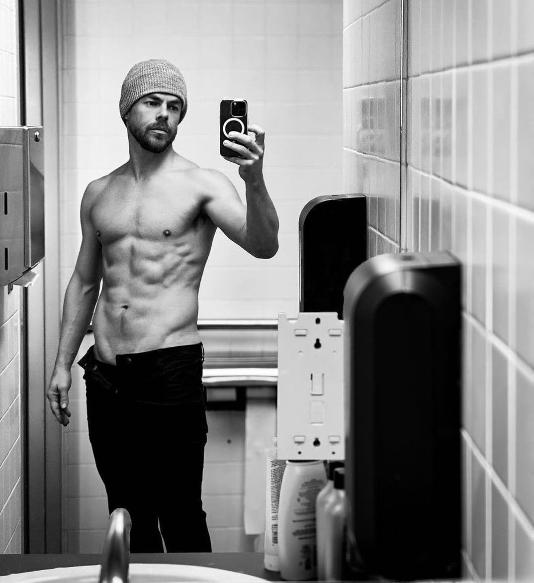 0516 Derek Hough Hot Shots 10