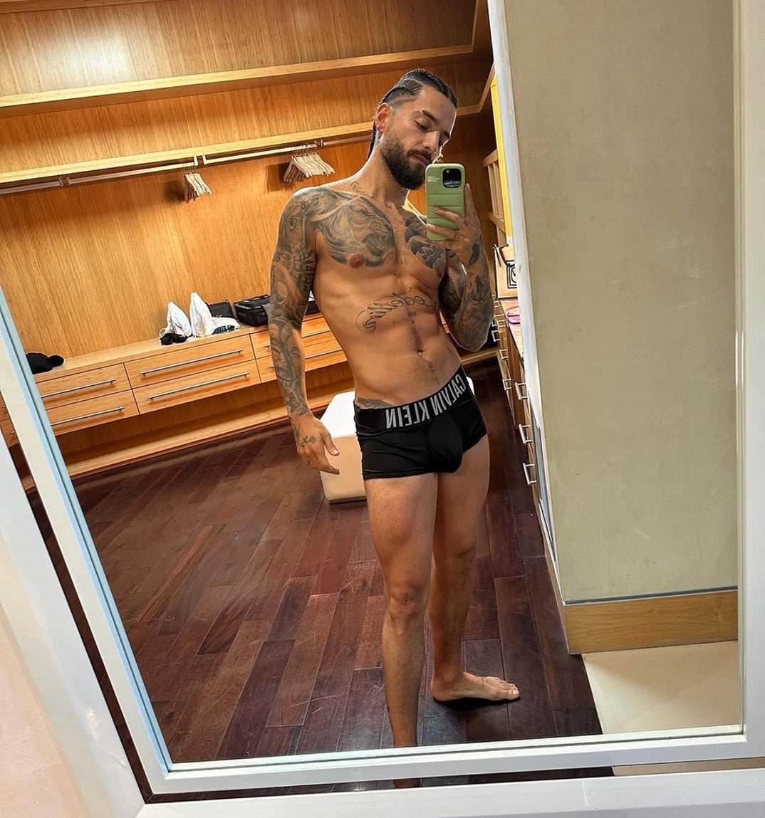 0127 Maluma Hot Shots 17