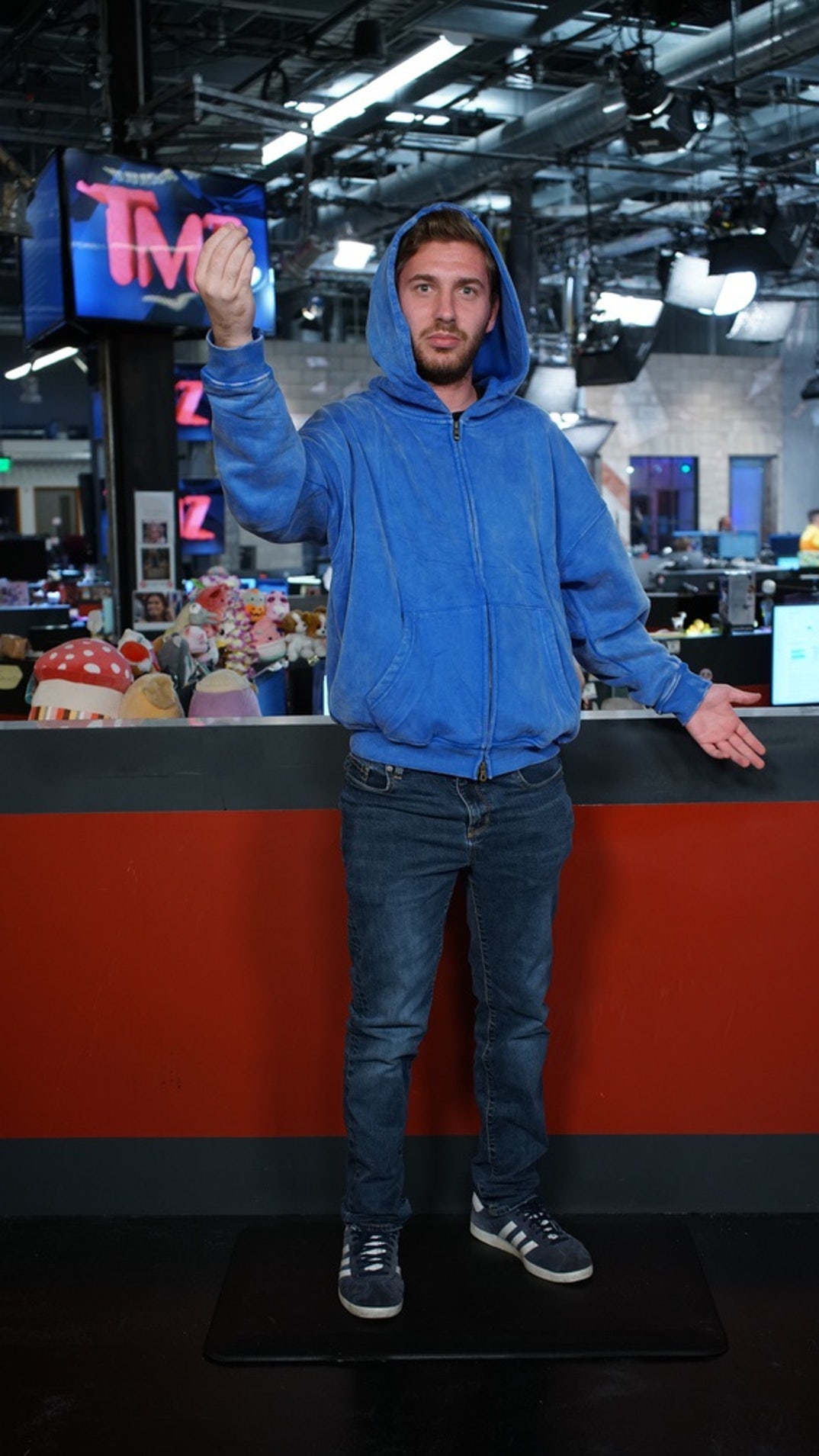 Anakin as Justin Bieber