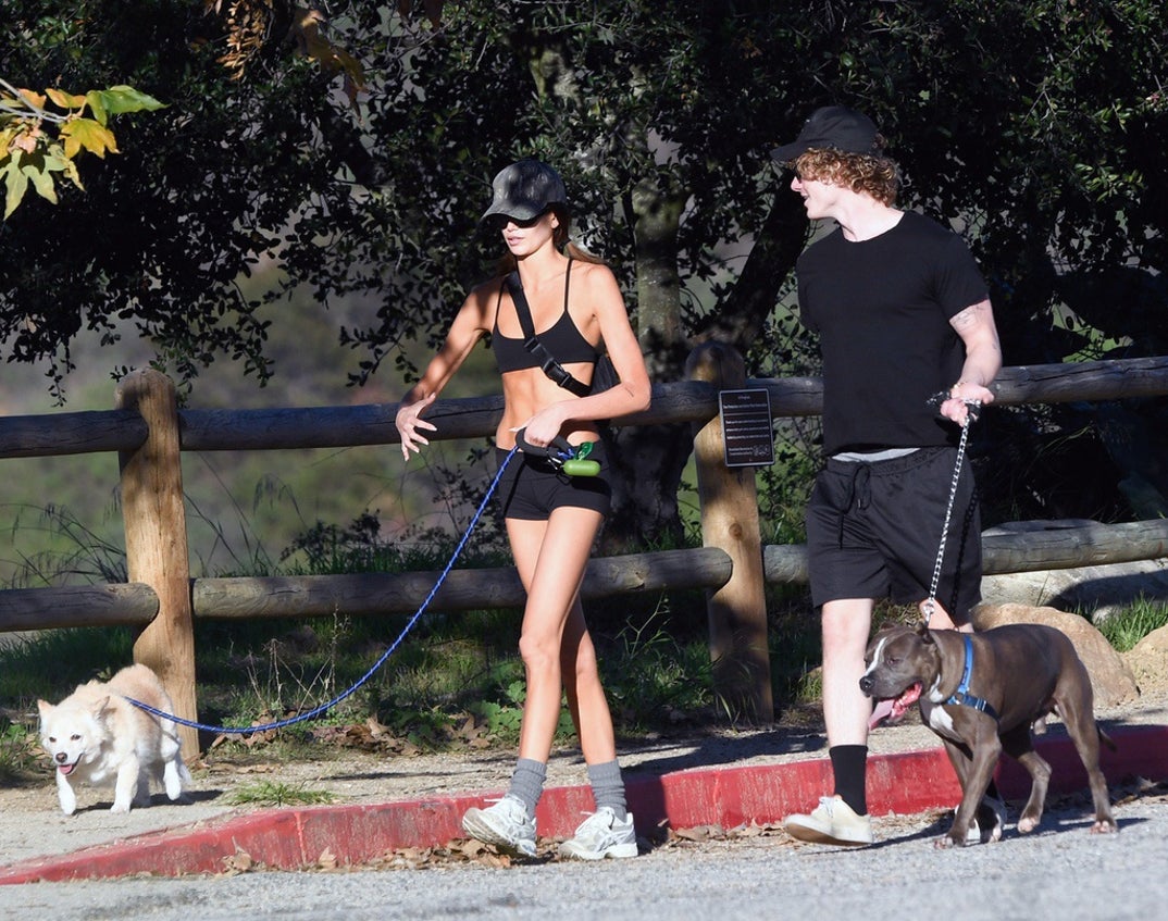 Kaia Gerber Tones Abs Walk 3