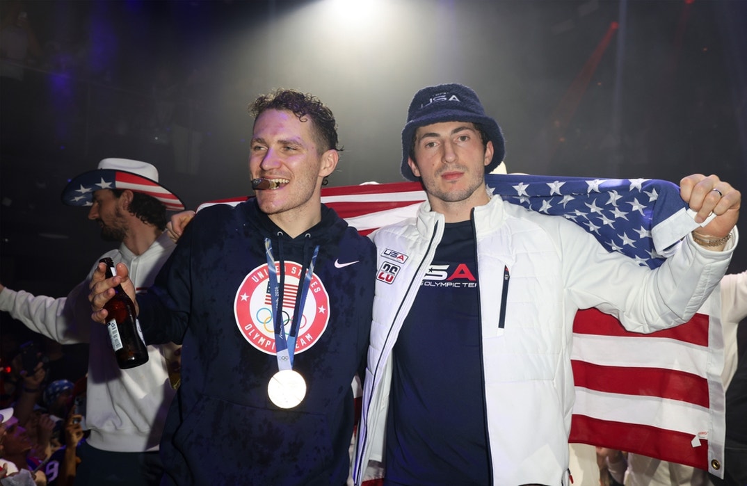 US Hockey Team Celebrate Gold 13