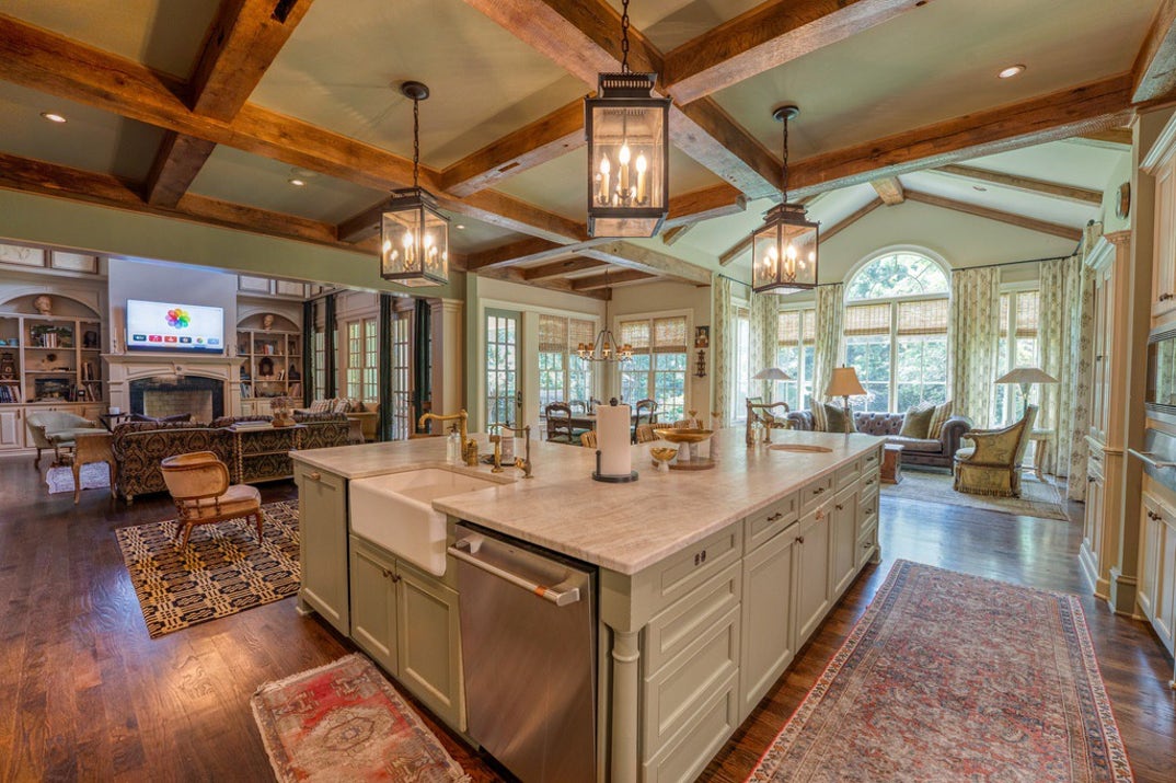 Josh Brolin Home 16