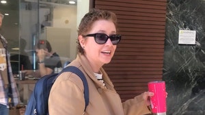 111424-jenna-fischer-primary