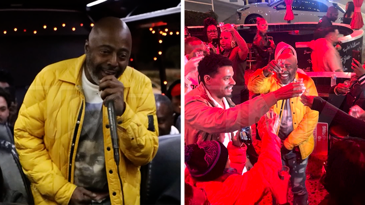 041326_tmz_comedy_crawl_kal