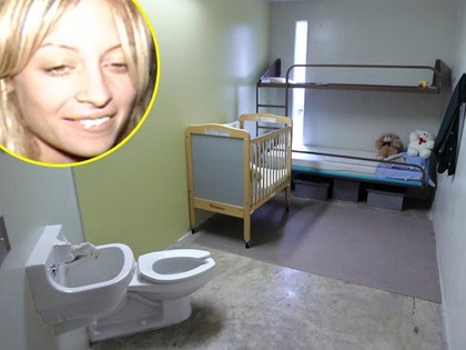 0717_nicole_baby_jail_cell_ap_tmz-1
