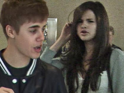 0402_bieber_gomez_tmz