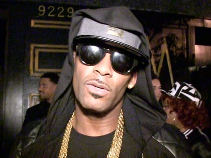 0325-r-kelly-tmz-1