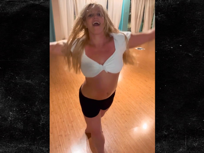 Britney Spears Dances on insta