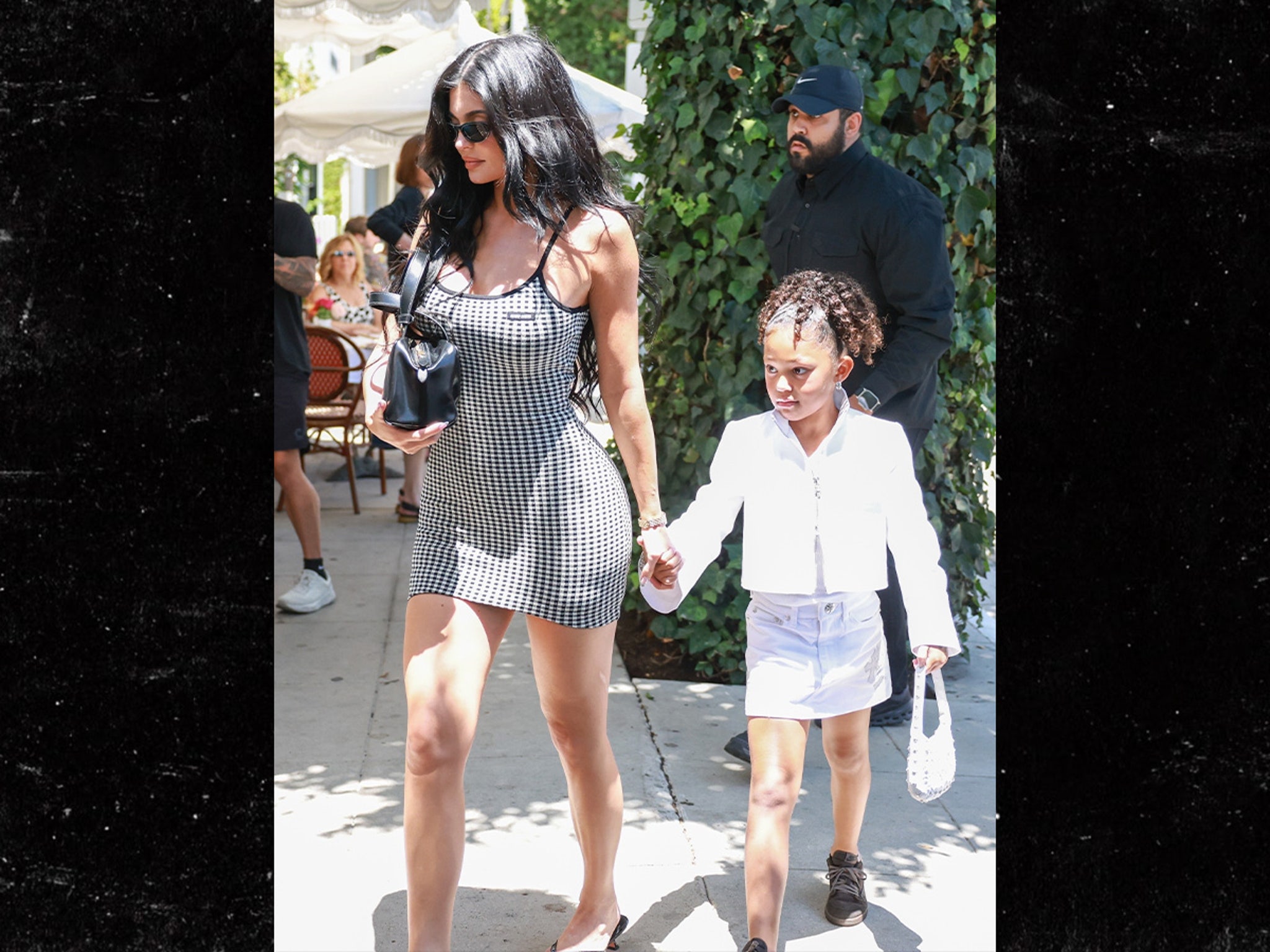 Kylie Jenner and Daughter Stormi Hold Hands on Way to Birthday Party Kylie Jenner and Daughter Stormi Hold Hands on Way to Birthday Party