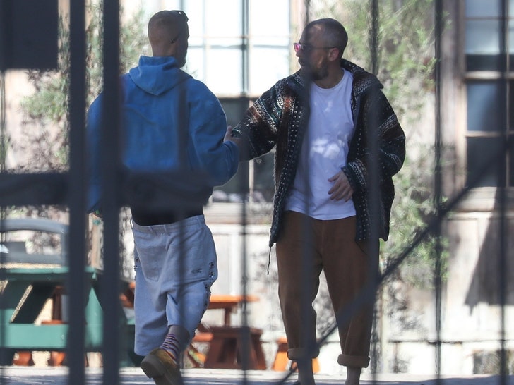 Slena Düğün Backgrid sırasında Justin Bieber Studio