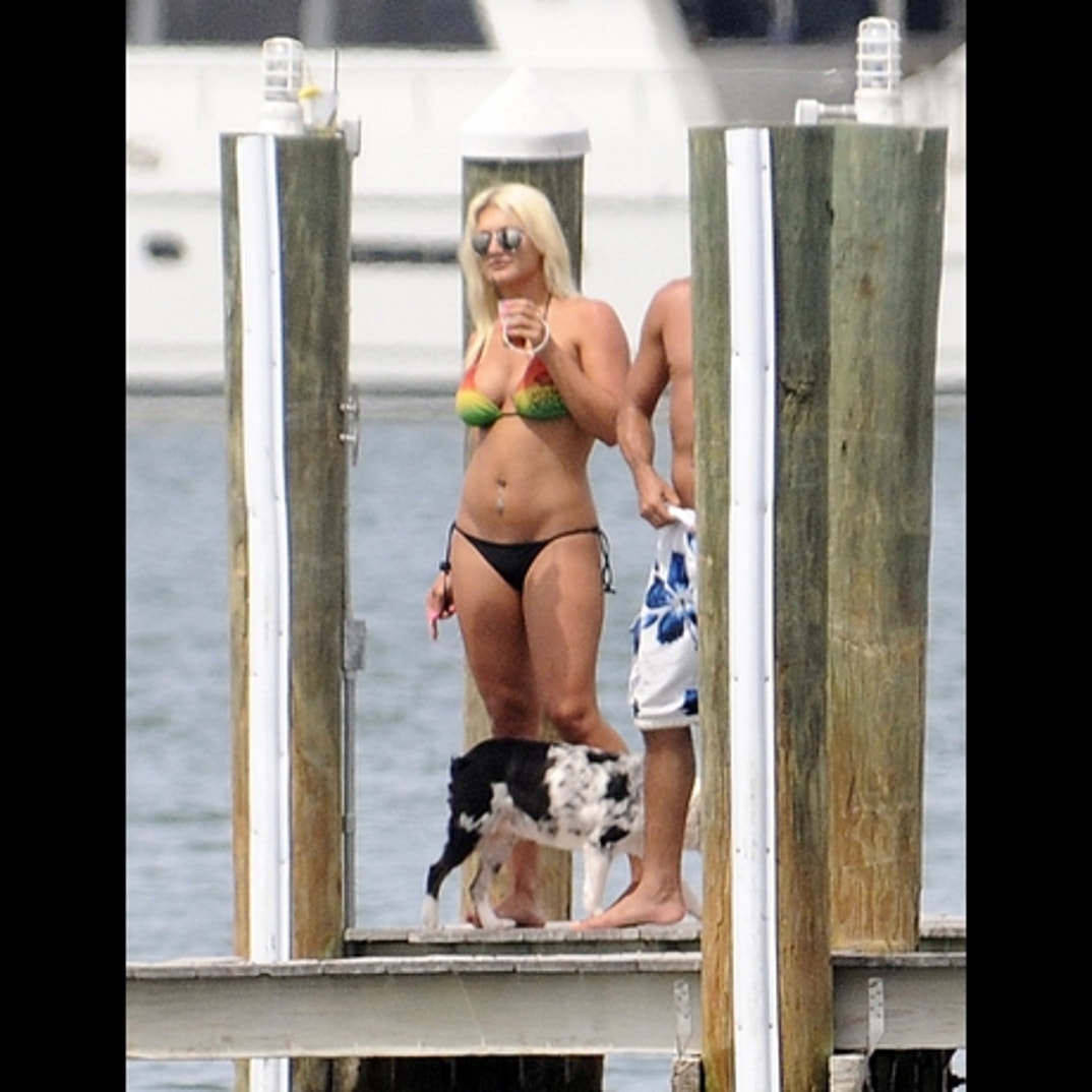 Brooke Hogan s Bikini Body