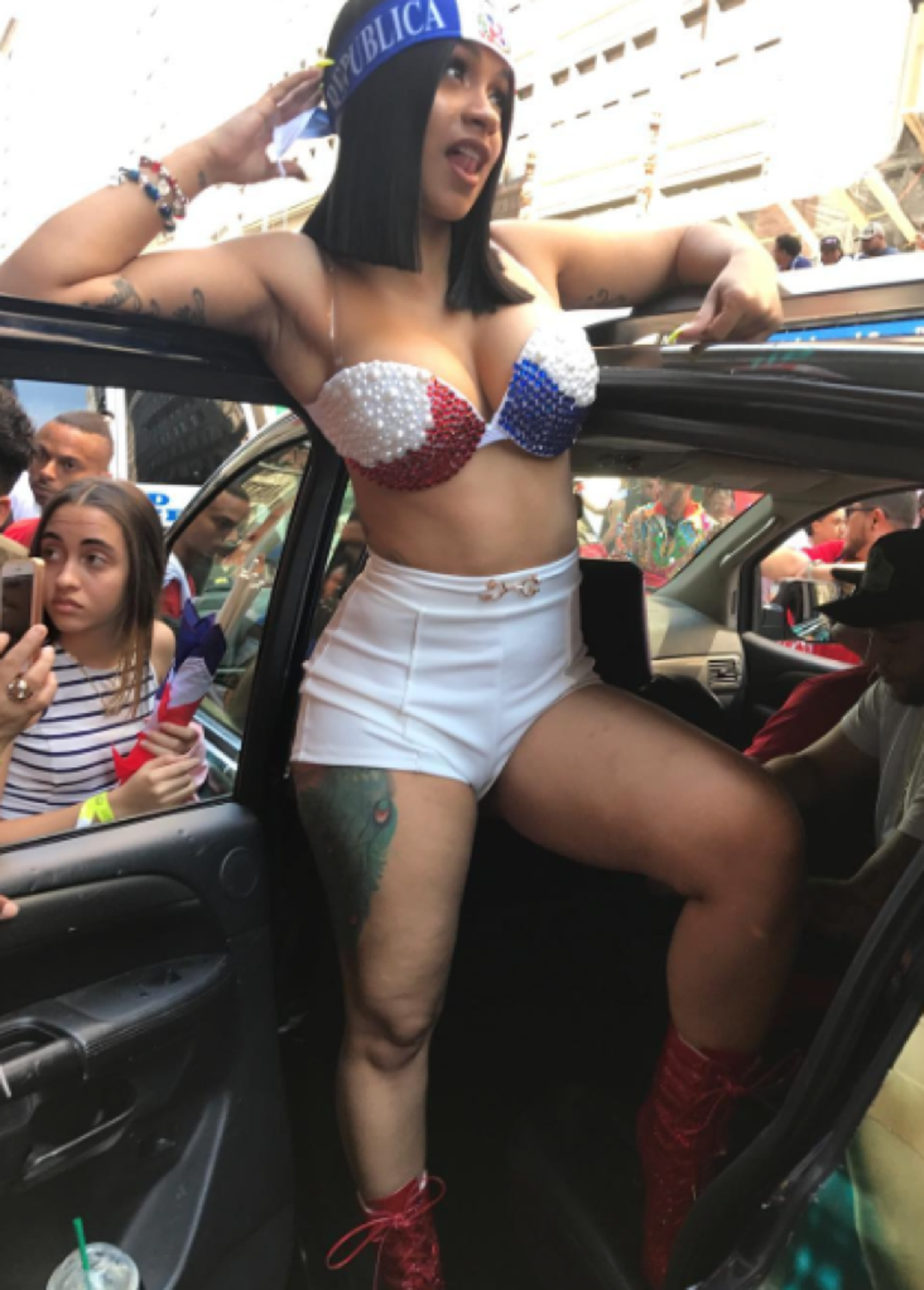 cardi_b_hot_photos0
