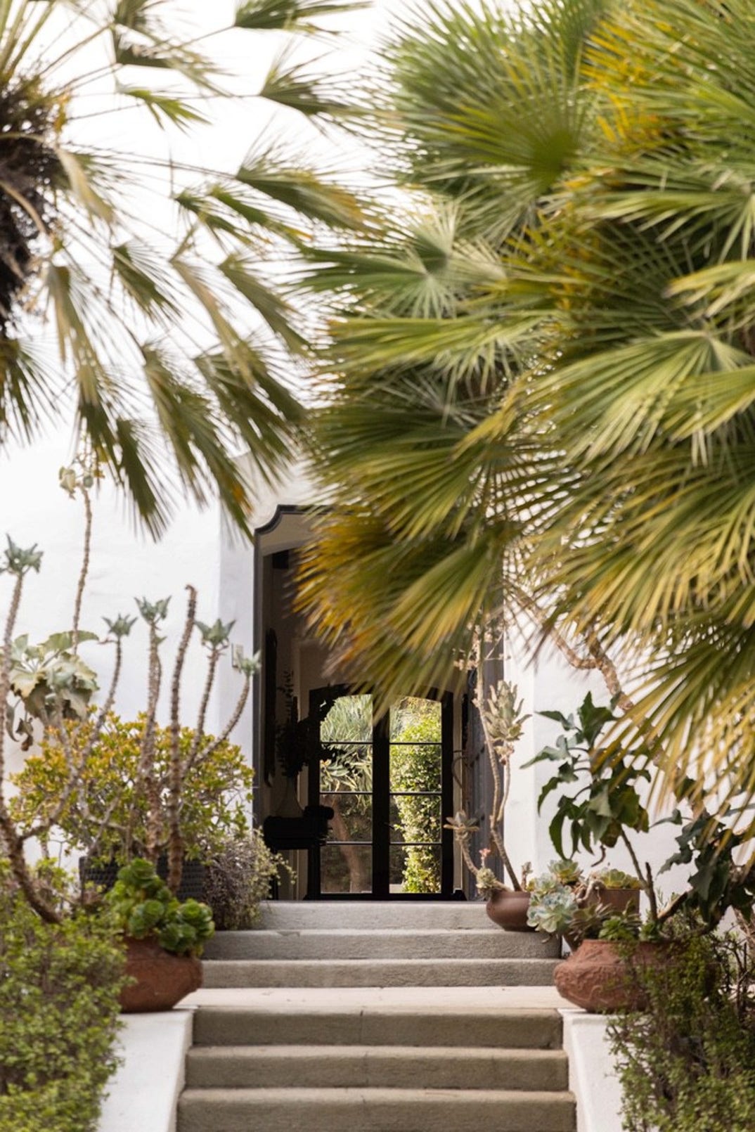 Aaron Paul Lists Los Angeles Home 19