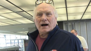 Terry Bradshaw Defends Ben Roethlisberger, 'He's A Great Leader'